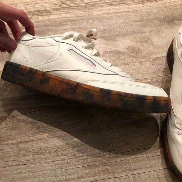 Men’s Reebok sneakers - Picture 2 of 3